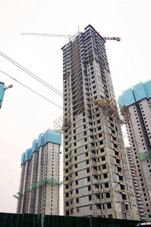 山西建投鋼構(gòu)專業(yè)承包的我省首例裝配式鋼結(jié)構(gòu)高層住宅鋼結(jié)構(gòu)主體封頂